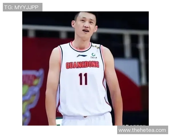 周鹏：从篮球场上的拼搏者到生活中的坚韧榜样，见证成长与奋斗的故事